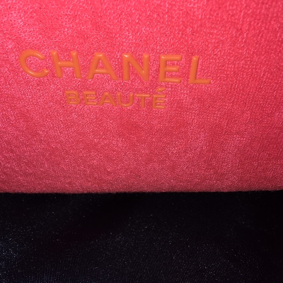 Chanel 3 piece makeup bag set. - Picture 4 of 7